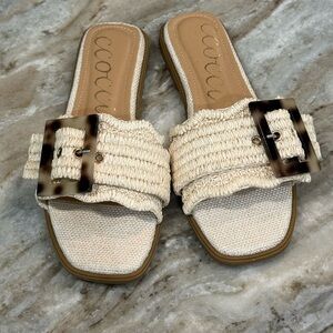 Women’s CCOCCI Leslie buckle slip on sandal- Size 5.5